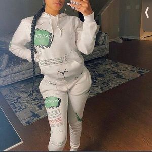 Meet your Posher, Deara